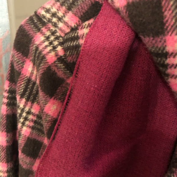 Too cute not to be worn🌺 - Picture 3 of 6